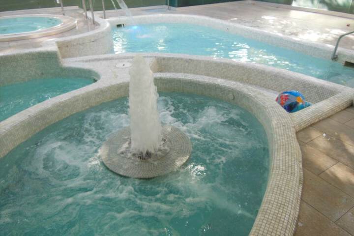 Pool 11 of 22
