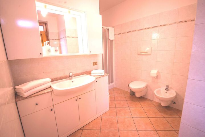Room 3 of 14
