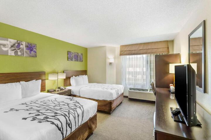 2 Double Beds (6 of 6)