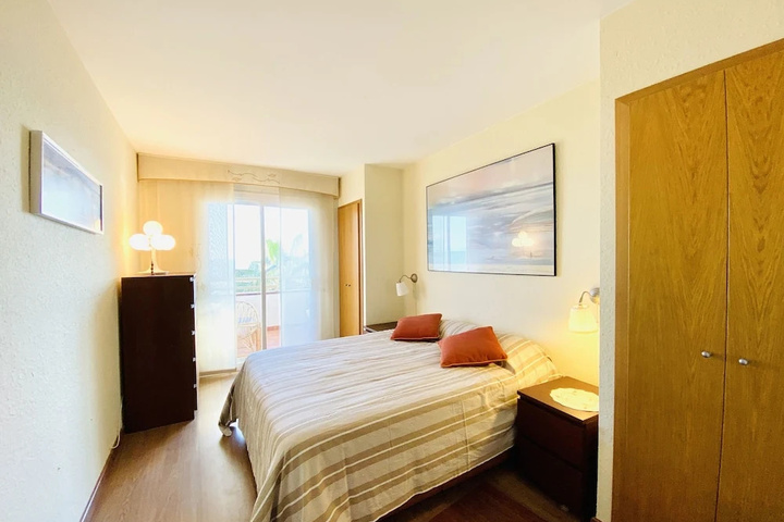 Room 5 of 13