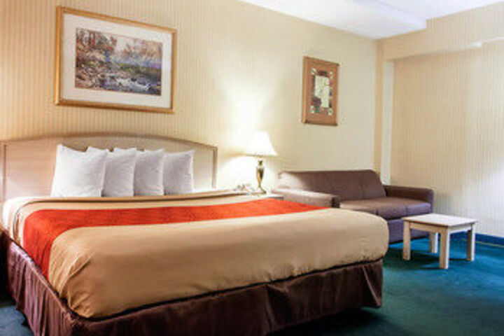 Room 16 of 24