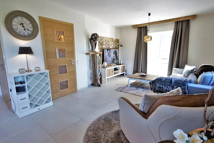 Room 6 of 26