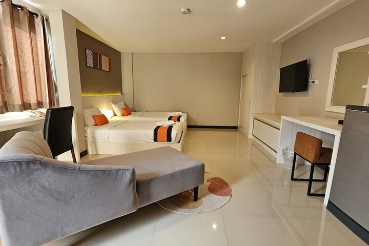 Room 60 of 174