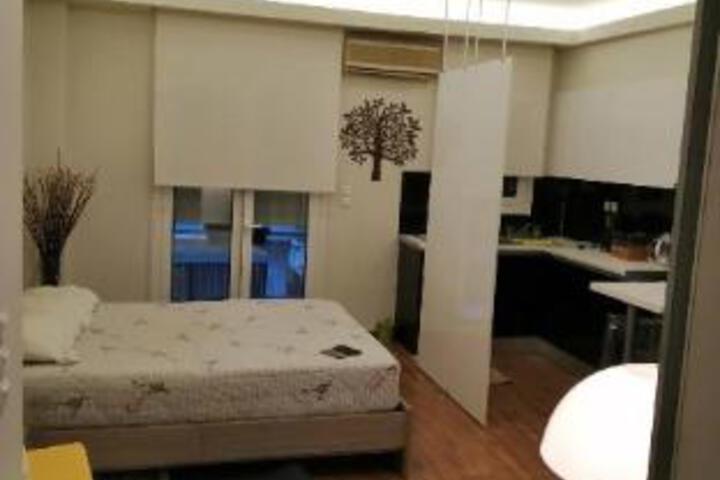 Room 4 of 12