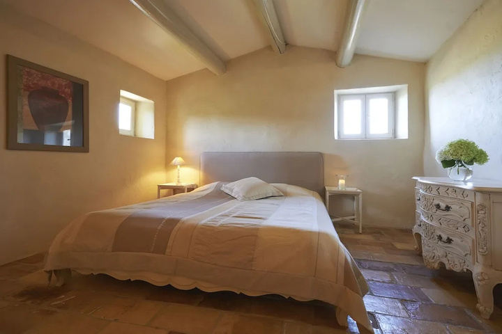guest_rooms