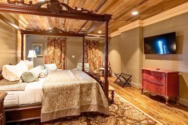 Room 34 of 64