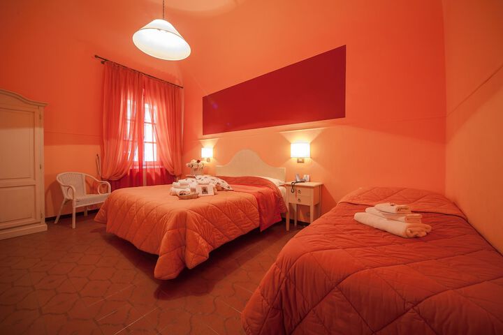 Room 11 of 60