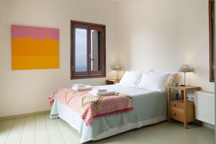 Room 15 of 40