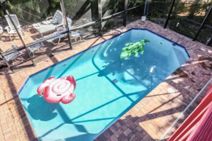 Exterior of 5220 Avenida Pescadora Upper