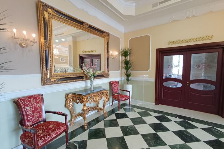 Hotel Interior 10 of 54