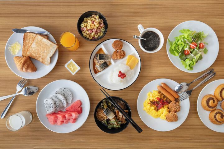 Breakfast/Coffee Service 99 of 106