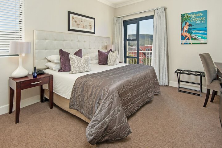 Room 2 of 59