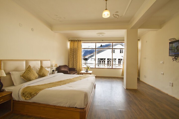 Room 15 of 44