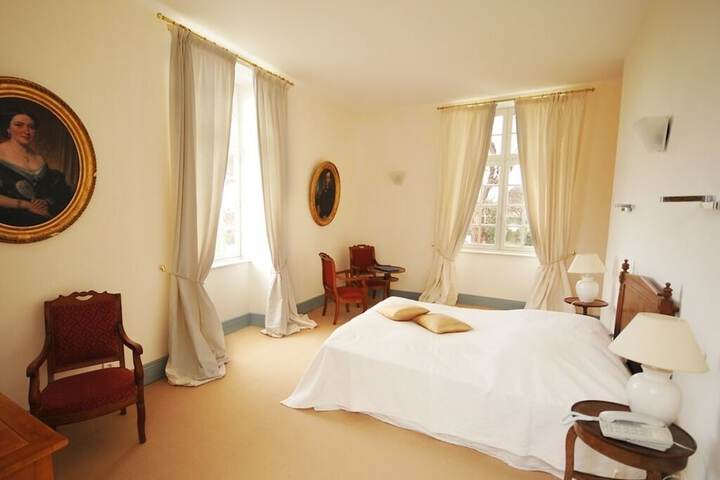 Room 5 of 30