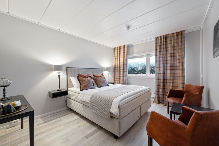 Room 5 of 29