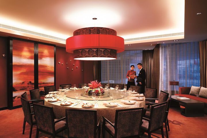 Dining 42 of 72