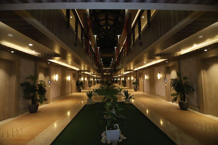 Hotel 33 of 34