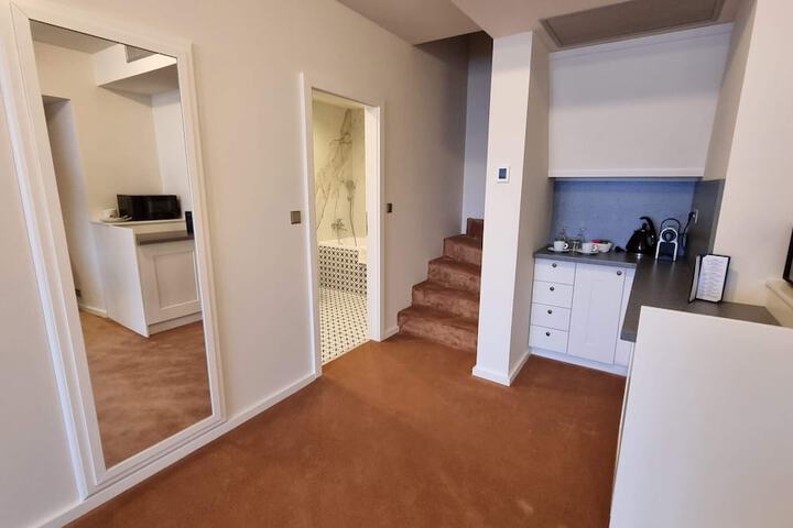 Room 36 of 124