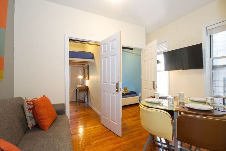 Room 83 of 103