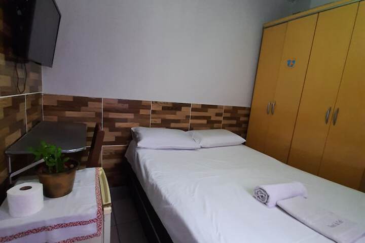 Room 8 of 13