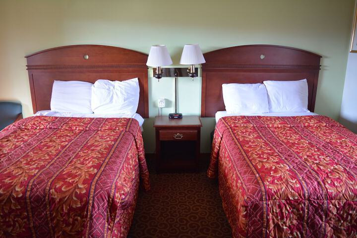 Room 9 of 34