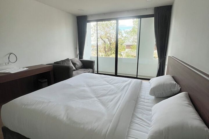 Room 2 of 12