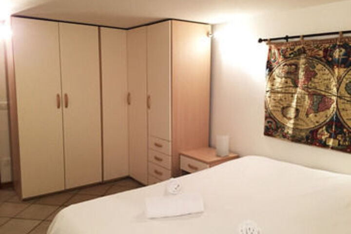 Room 65 of 160