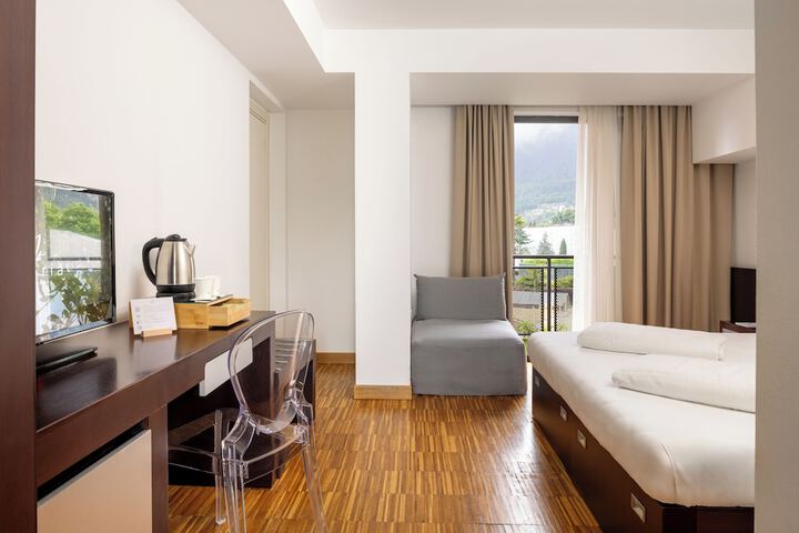 Room 46 of 99