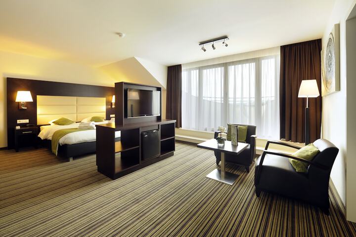 Room 11 of 70