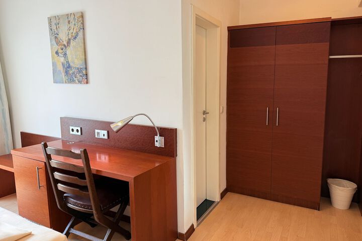 Room 40 of 52
