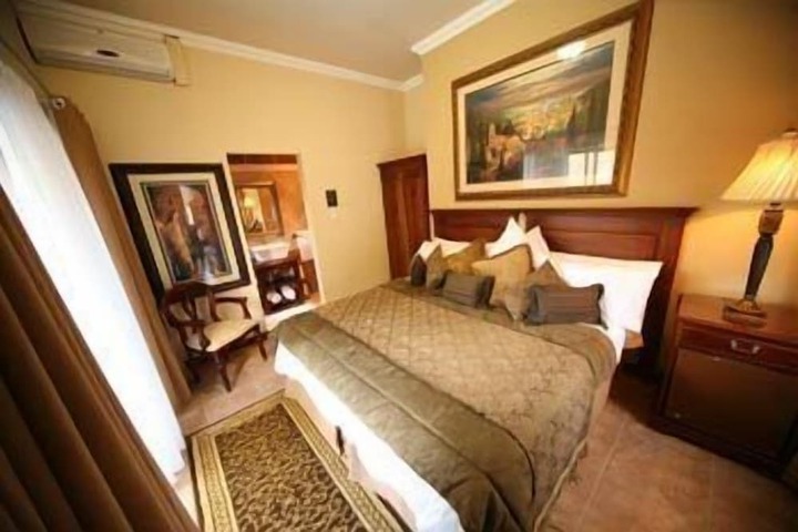 Room 13 of 61