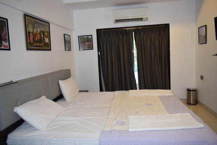Room 22 of 144