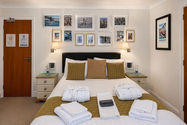 Room 19 of 64