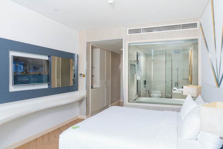 Room 16 of 86