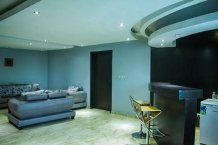 Room 30 of 37