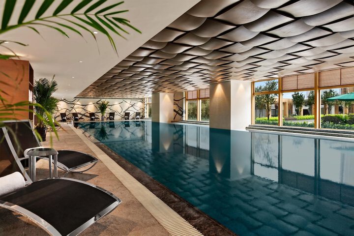 Hotel with Pool