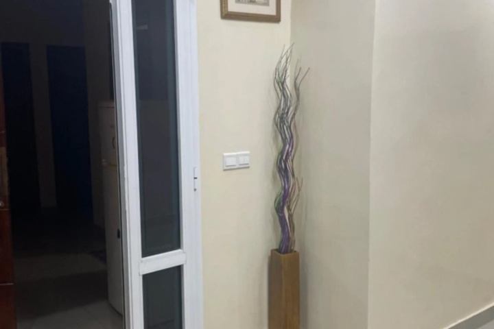 Room 5 of 14