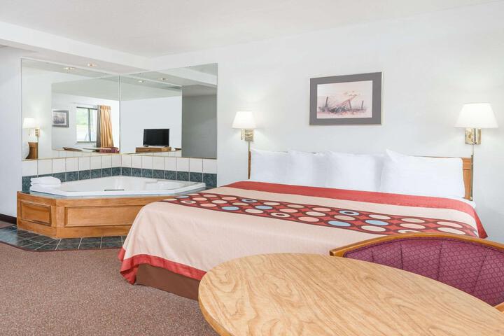 1 King Bed (9 of 15)