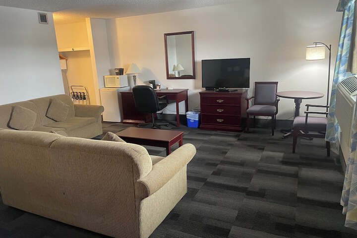 Room 15 of 81