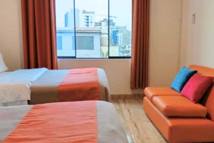 Room 100 of 284