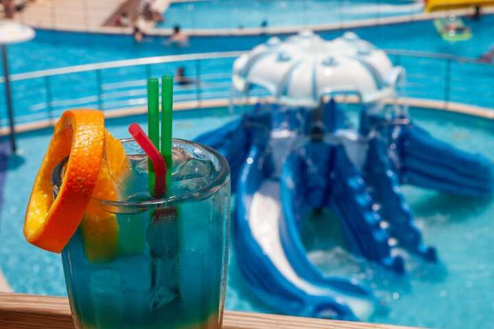 Pool 95 of 102