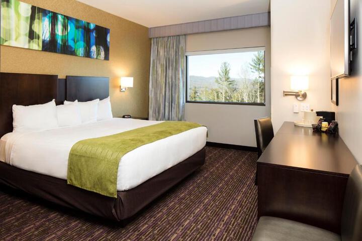 Double Deluxe King Bed