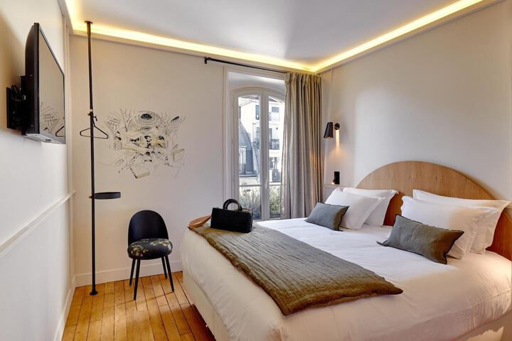 Room 19 of 39