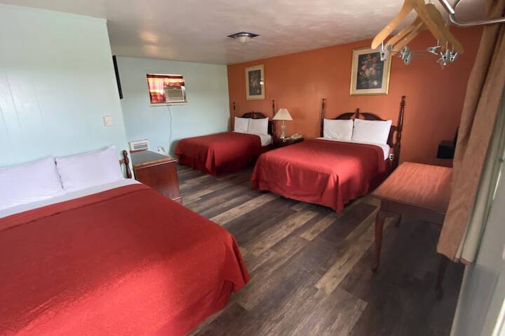 2 Double Beds (7 of 12)
