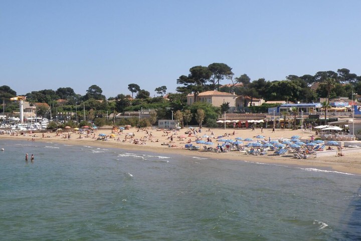 Beach 21 of 33