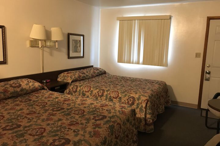 Room 4 of 52
