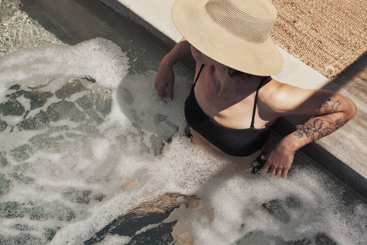 Hot Tub 55 of 79