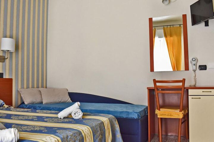 Room 20 of 40