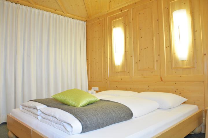 Room 6 of 55