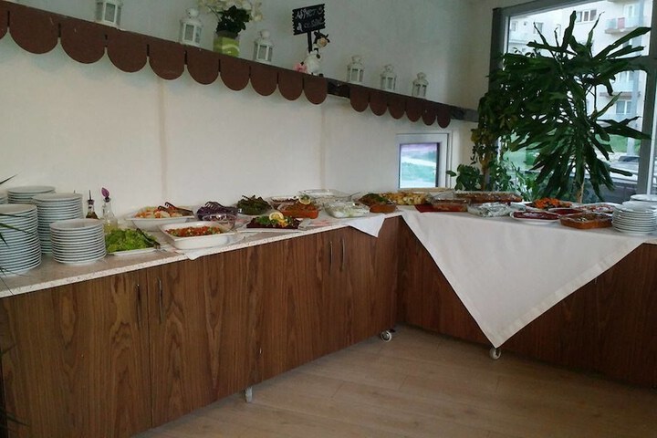Dining 50 of 69